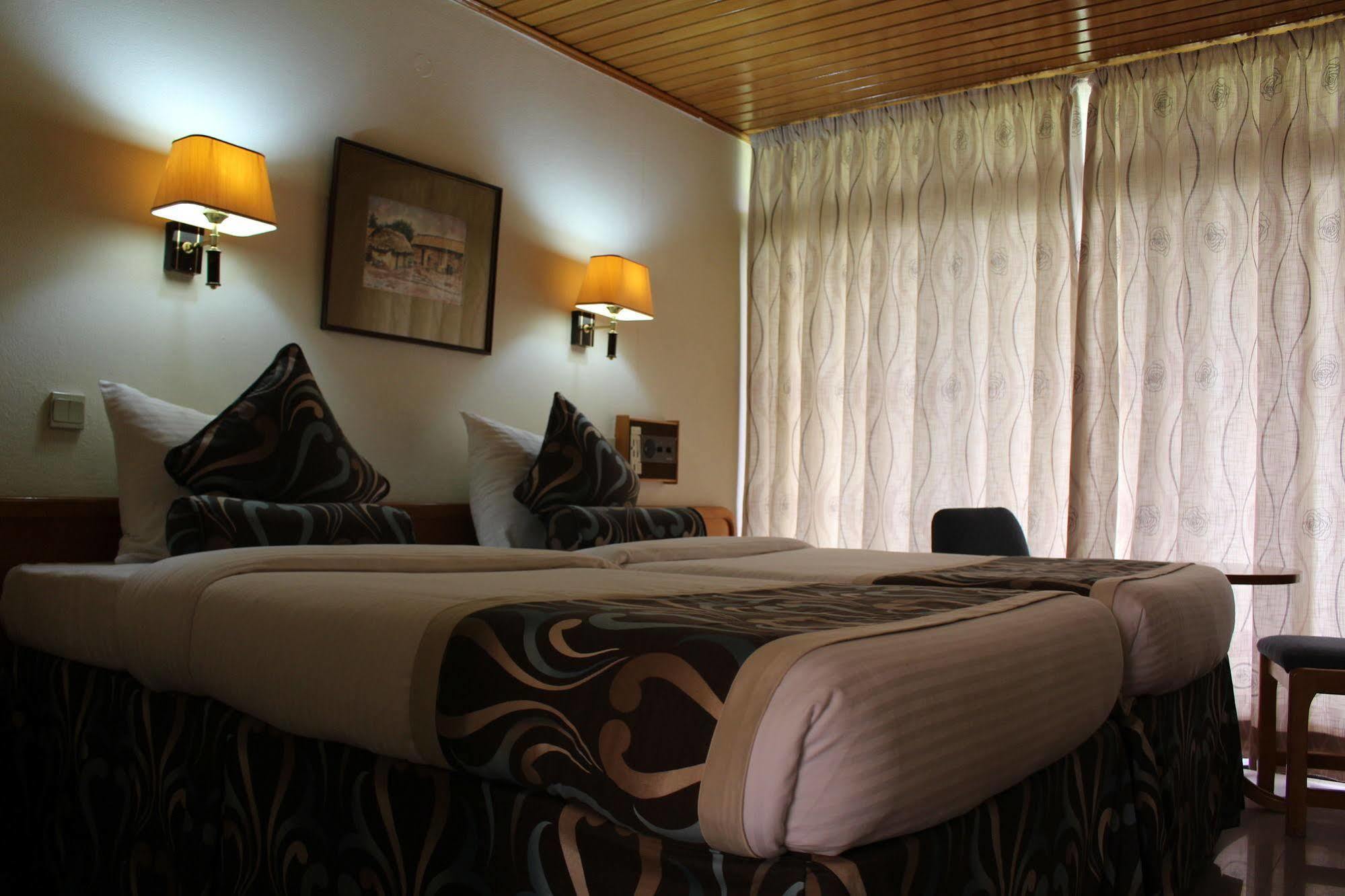 Volta Hotel Akosombo Экстерьер фото